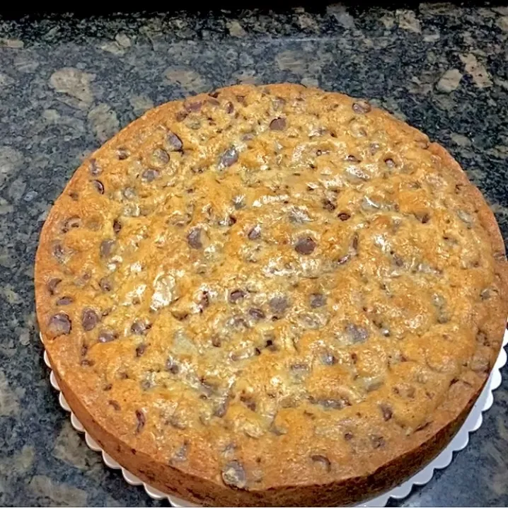 Torta Mediana Chocochips Nutella (Por encargo min 6 horas de anticipación)